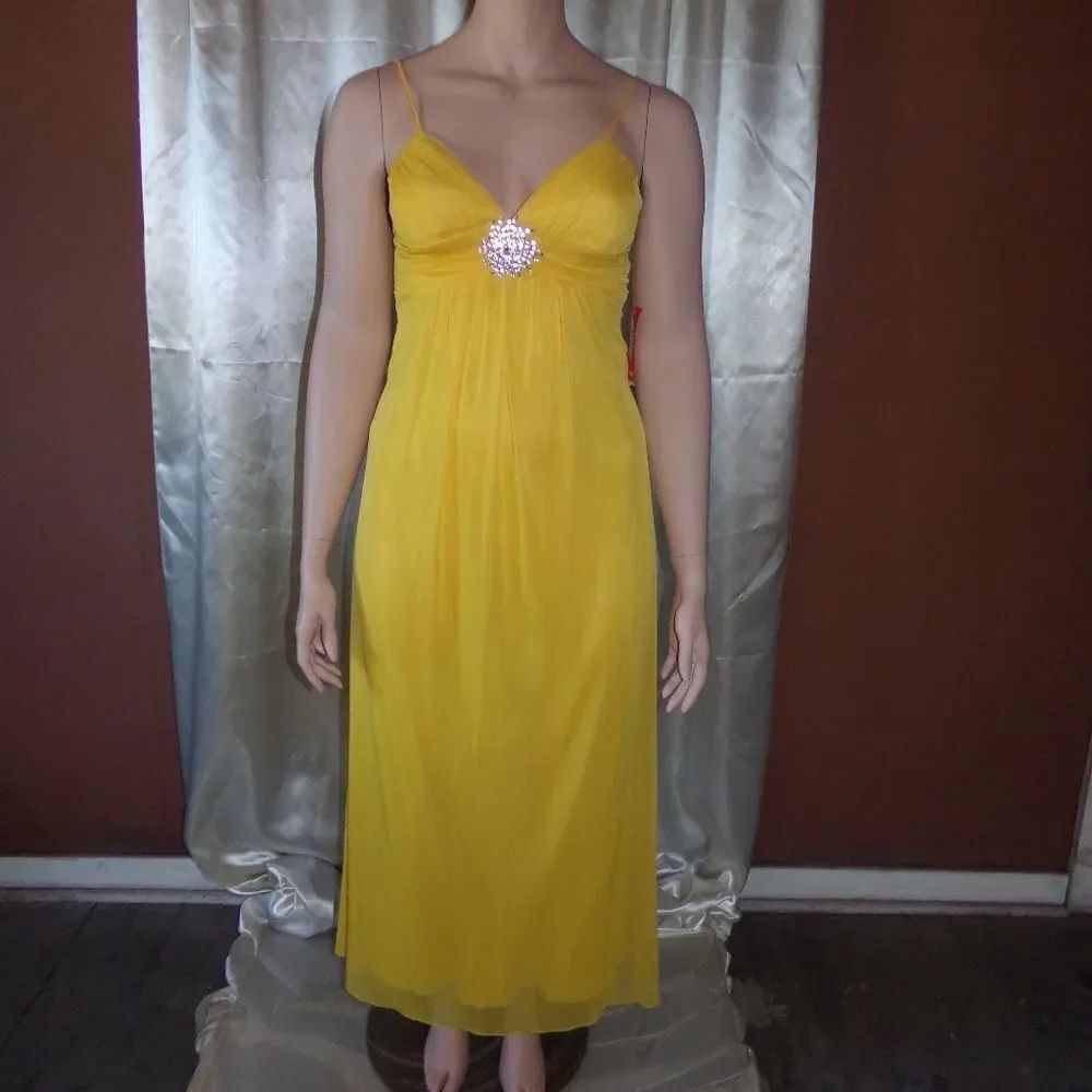 B.Smart Yellow Chiffon Evening Dress sz. 7/8 NWT